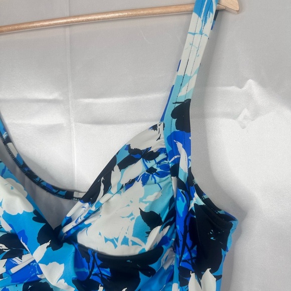 Simply Swim Tummy Control Blue Floral Swimsuit Size 3X - Picture 3 of 12